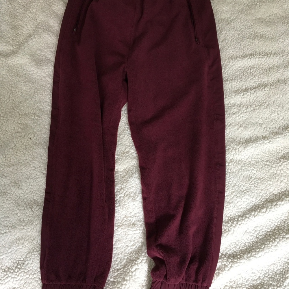 ZYIA Women’s Jogger Sweatpants in Burgundy